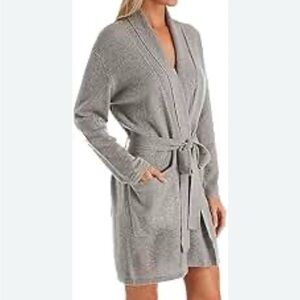Four lap wrap a round  robe